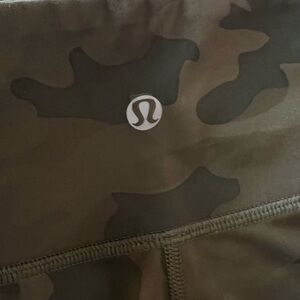 Lululemon wunderunder luon long pants, size 8